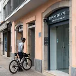 Stylish & Cozy 3-bedroom With Private Balcony Girona
