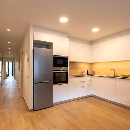 Stylish & Cozy 3-bedroom With Private Balcony Appartement Gerona
