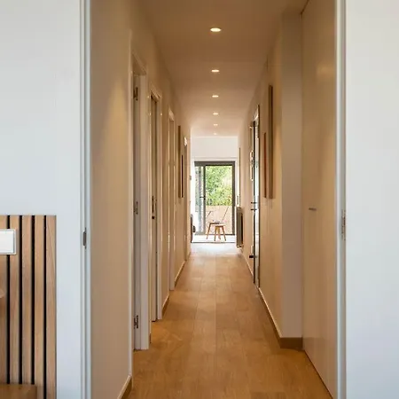 Stylish & Cozy 3-bedroom With Private Balcony Daire