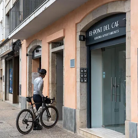Stylish & Cozy 3-bedroom With Private Balcony Girona